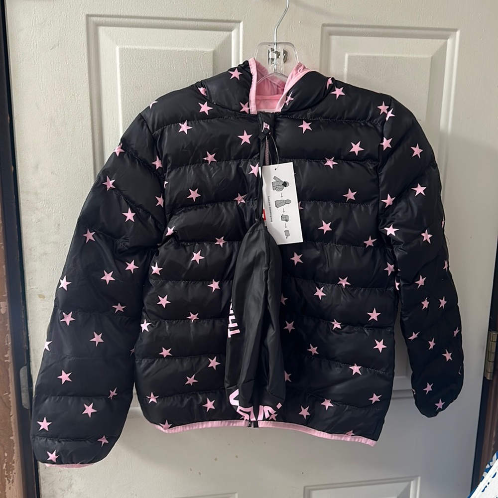 EPIC THREADS BLACK/PINK STAR PRINT PACKABLE COAT: NEW WITH TAGS: SIZE L
